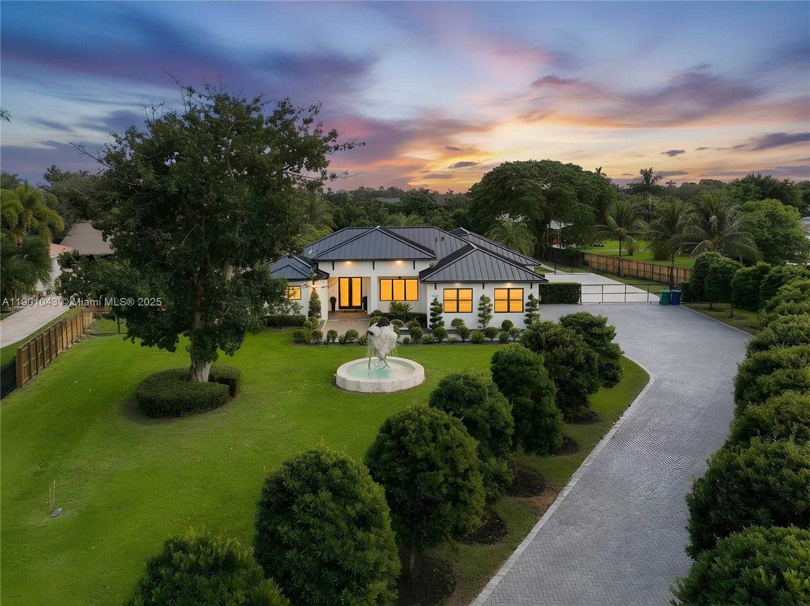 Small Image of 29371 SOUTH WEST 173RD CT, Homestead Number 1