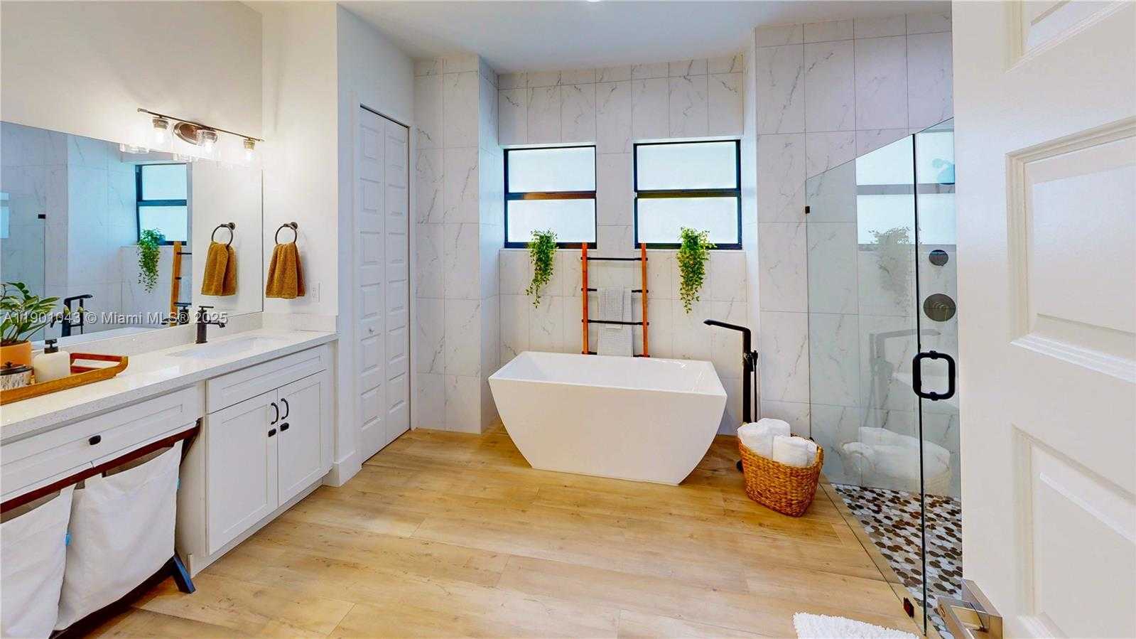 Small Image of 29371 SOUTH WEST 173RD CT, Homestead Number 35