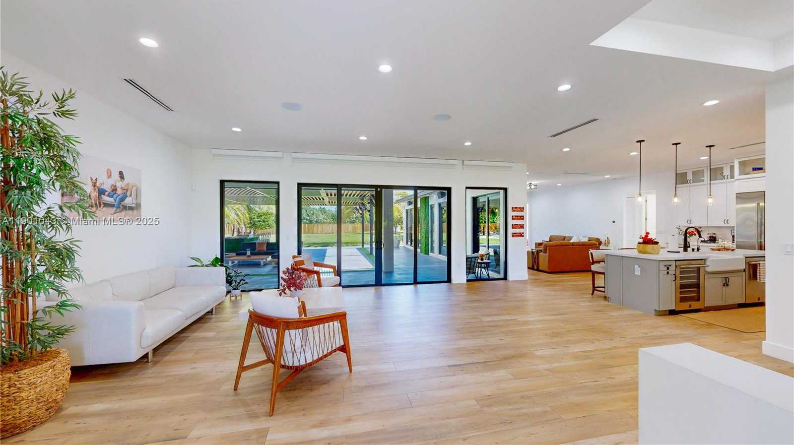 Small Image of 29371 SOUTH WEST 173RD CT, Homestead Number 6