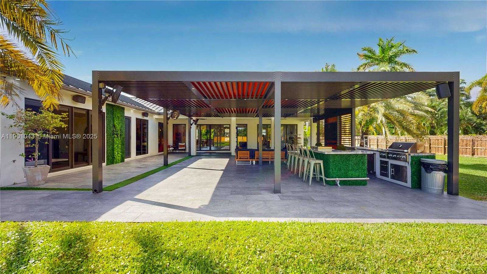 Small Image of 29371 SOUTH WEST 173RD CT, Homestead Number 64