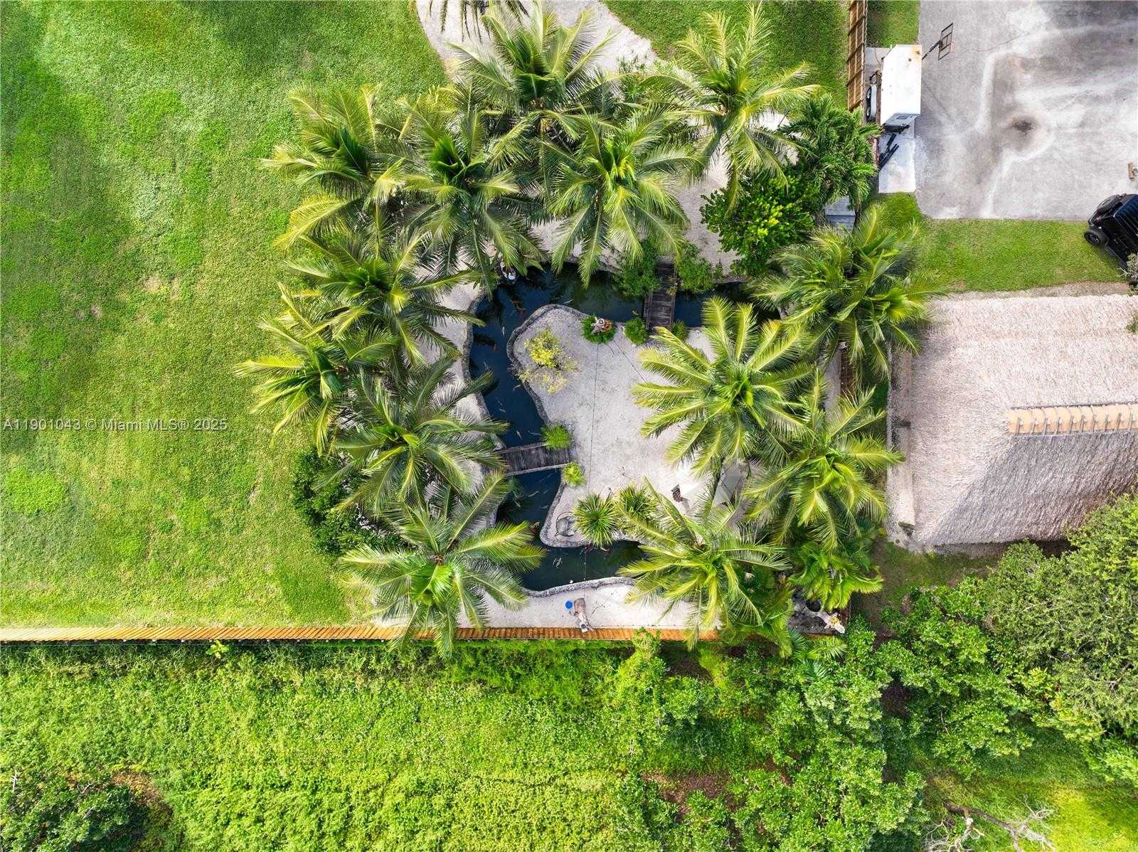 Small Image of 29371 SOUTH WEST 173RD CT, Homestead Number 76