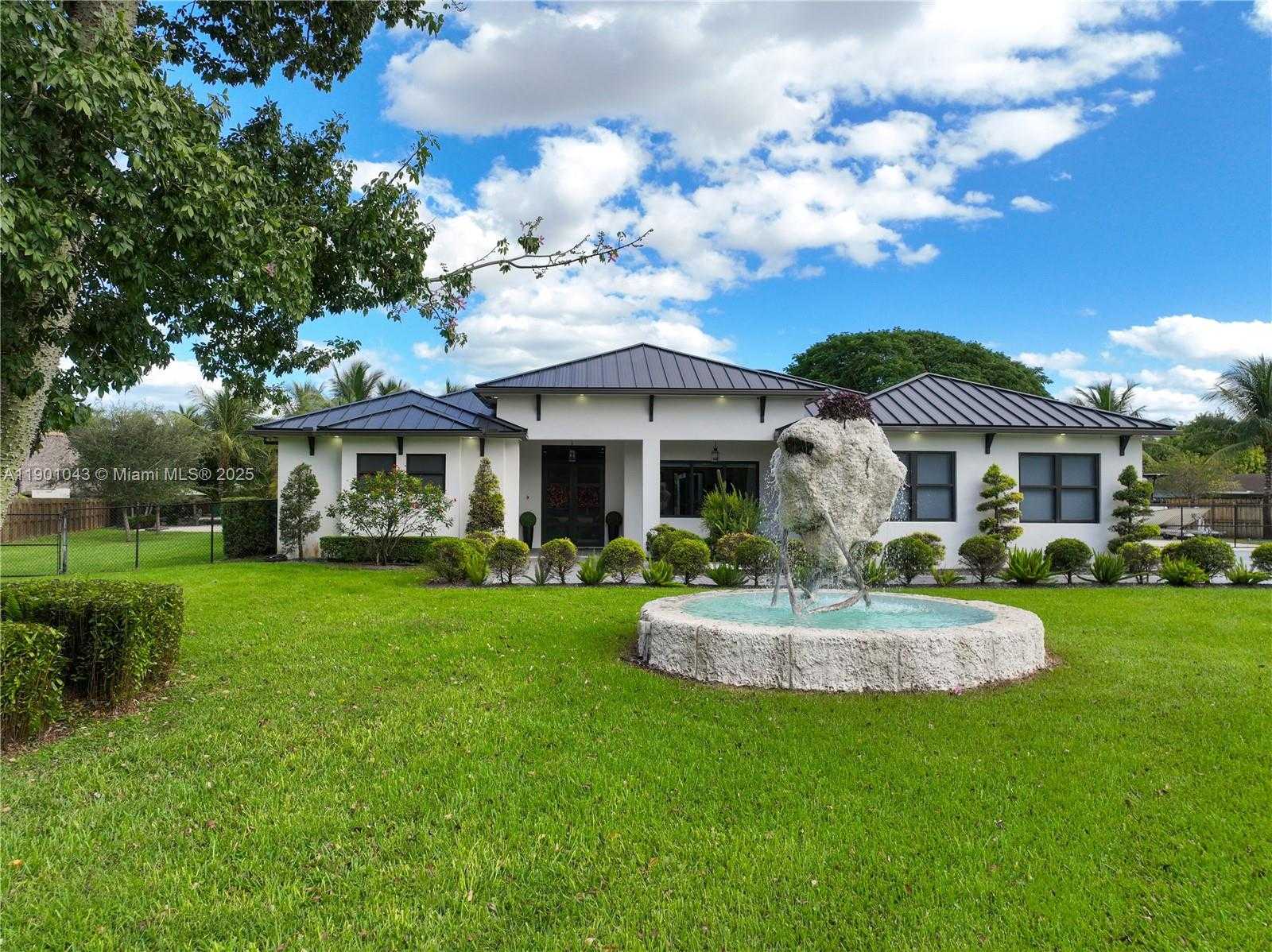 Small Image of 29371 SOUTH WEST 173RD CT, Homestead Number 79