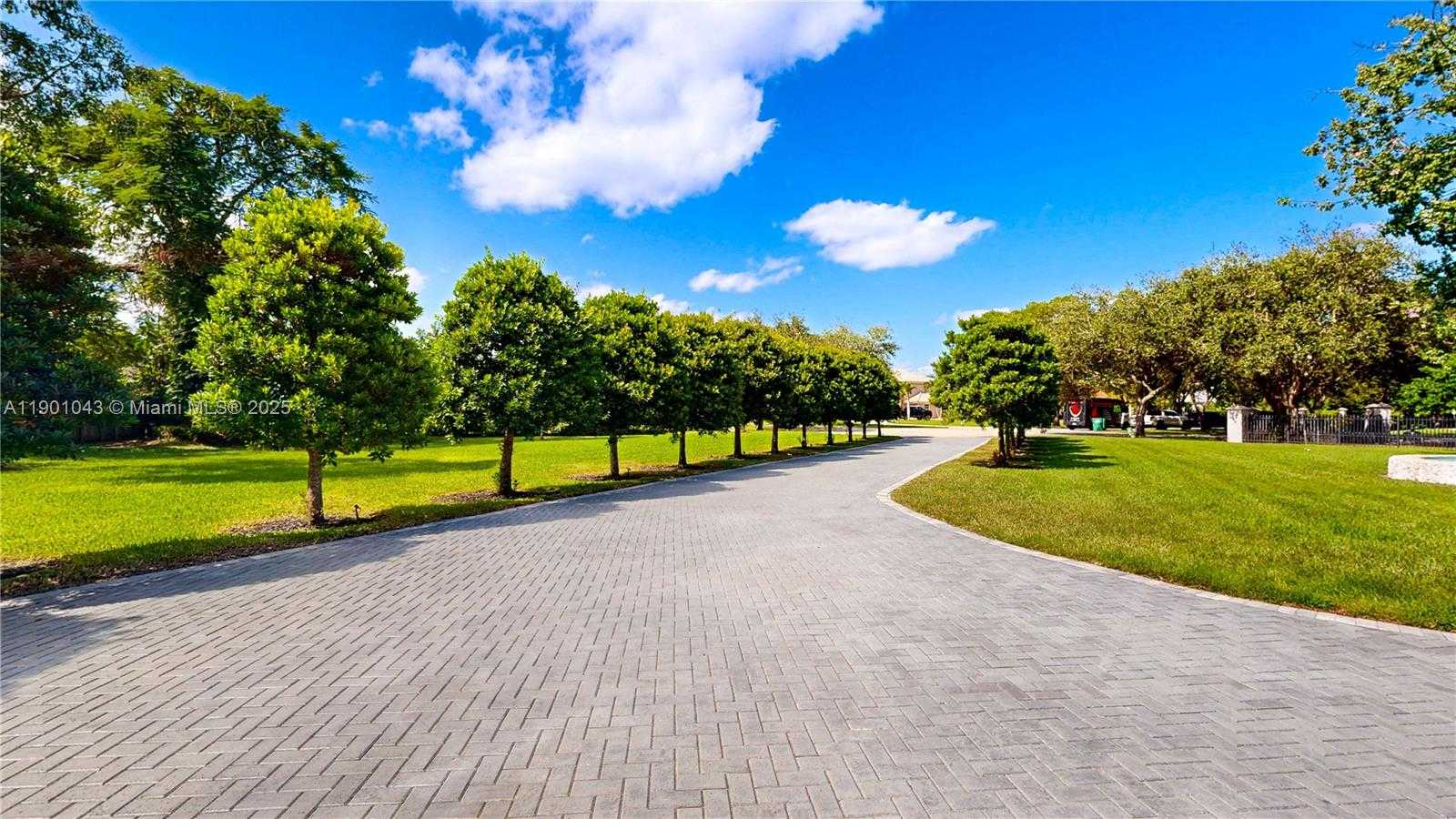 Small Image of 29371 SOUTH WEST 173RD CT, Homestead Number 87