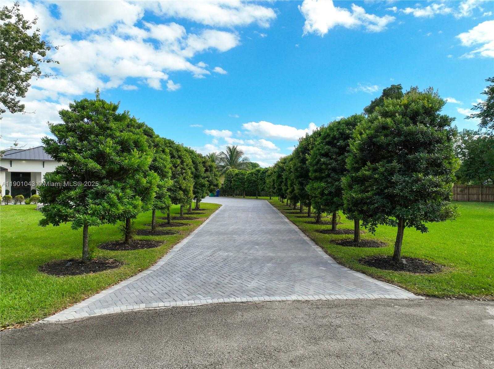 Small Image of 29371 SOUTH WEST 173RD CT, Homestead Number 88