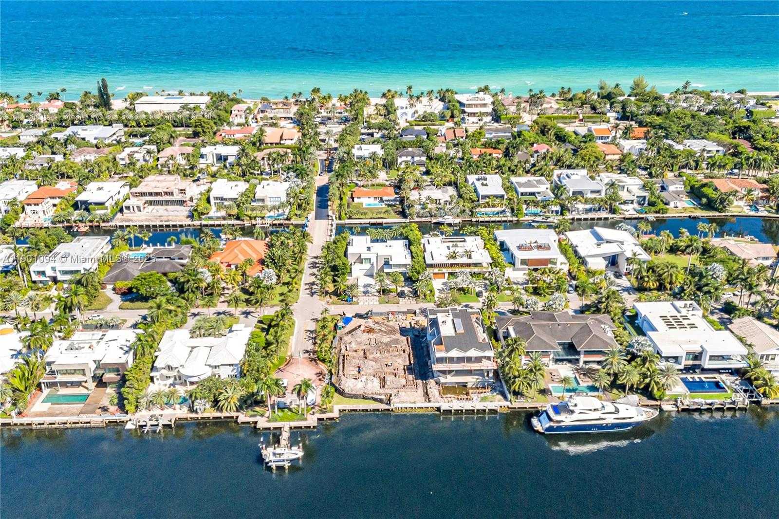 Small Image of 393 CENTRE IS, Golden Beach Number 28