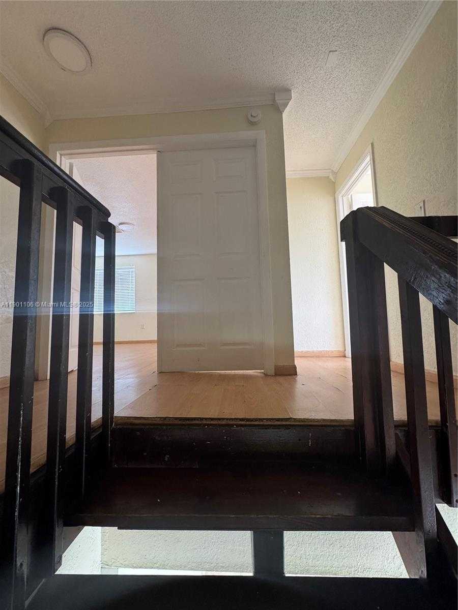 Small Image of 7945 NORTH WEST 187TH LN, Hialeah Number 19