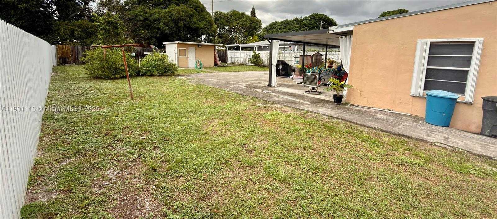 Small Image of 1041 EAST 19TH ST, Hialeah Number 12
