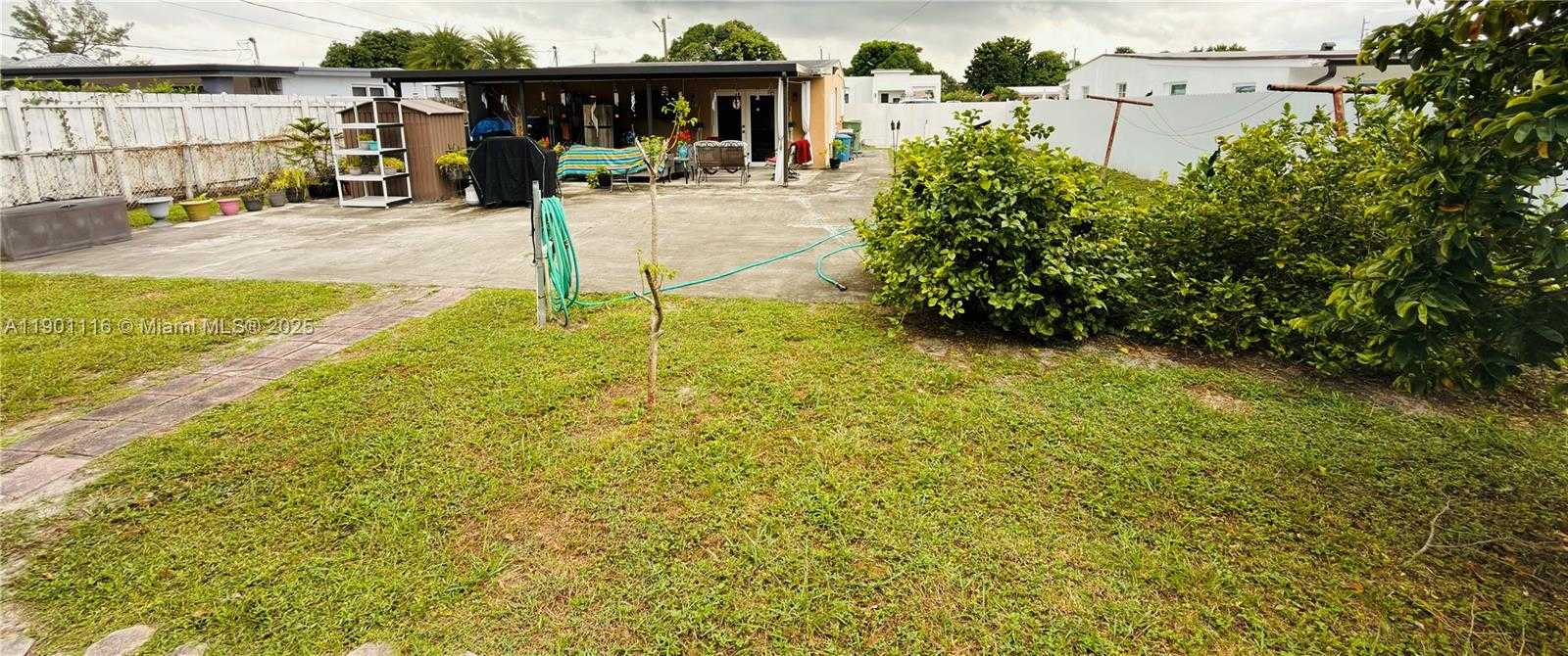 Small Image of 1041 EAST 19TH ST, Hialeah Number 14