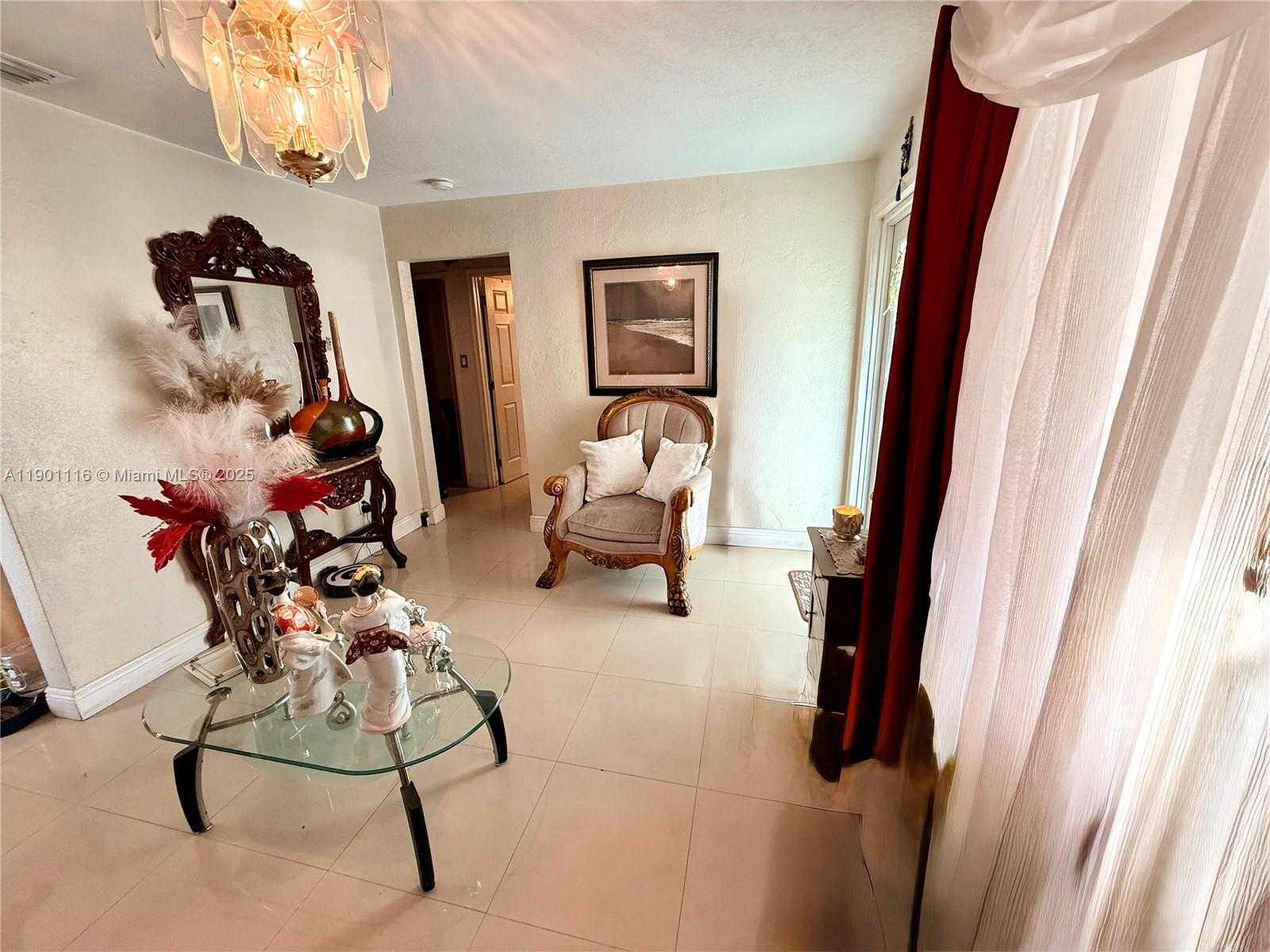 Small Image of 1041 EAST 19TH ST, Hialeah Number 2