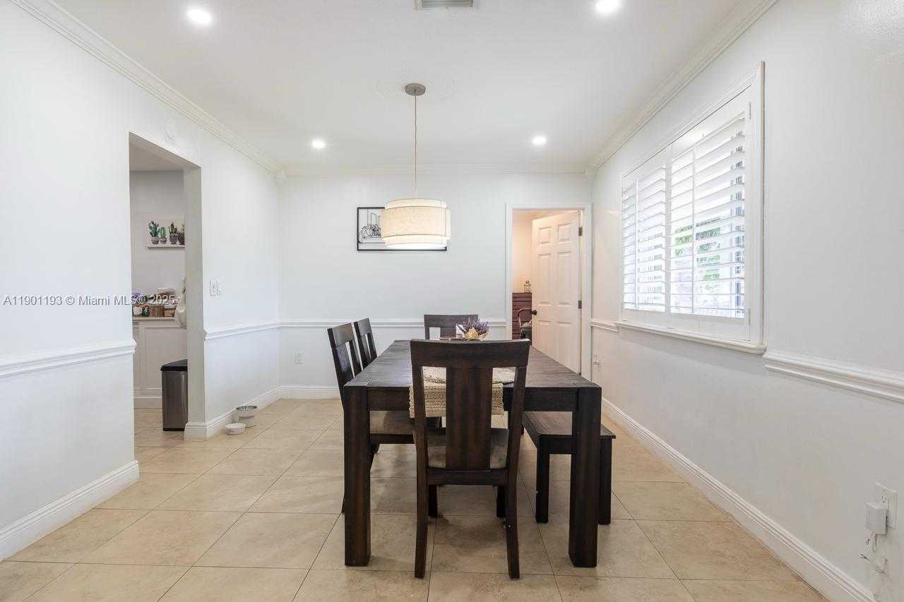 Small Image of 8740 NORTH WEST 11TH ST, Pembroke Pines Number 16