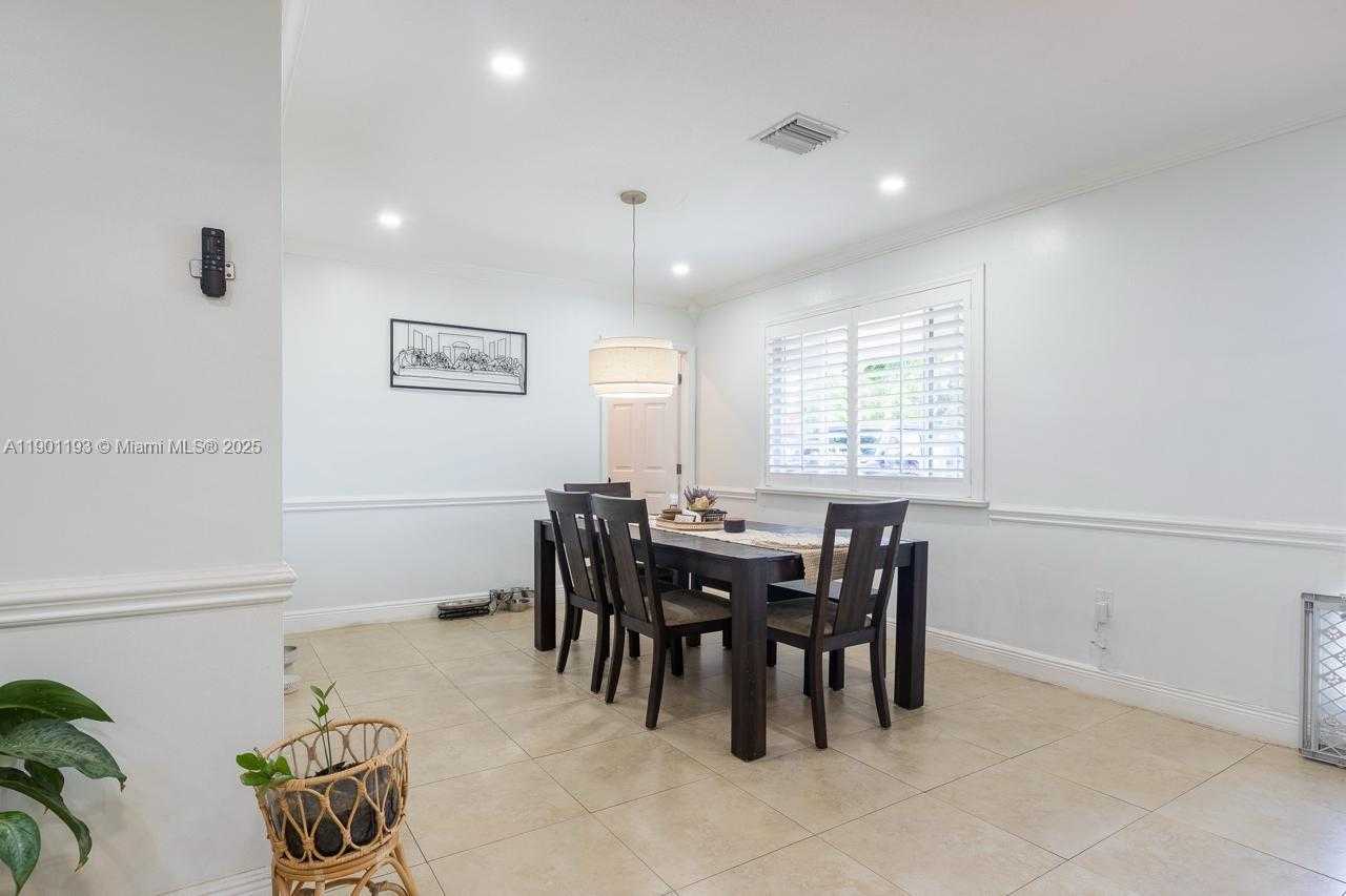 Small Image of 8740 NORTH WEST 11TH ST, Pembroke Pines Number 18