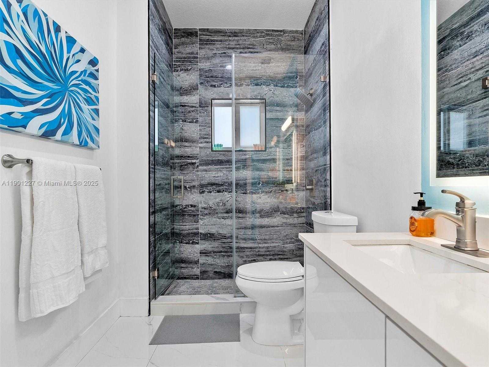 Small Image of 11843 WEST BISCAYNE CANAL RD, Miami Number 49