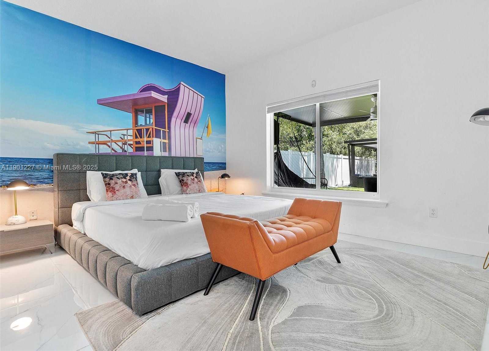 Small Image of 11843 WEST BISCAYNE CANAL RD, Miami Number 5