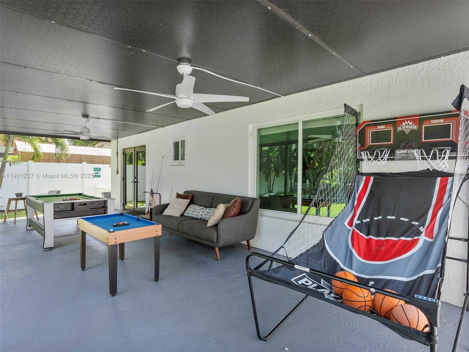 Small Image of 11843 WEST BISCAYNE CANAL RD, Miami Number 56