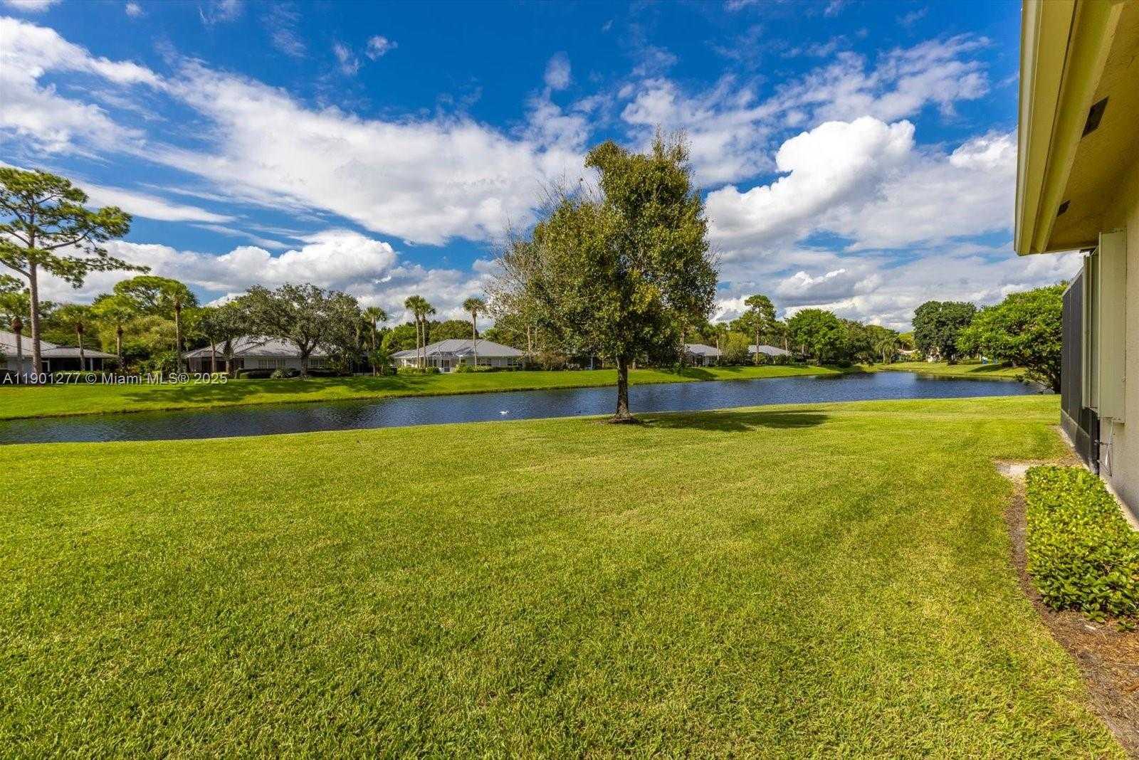 Small Image of 7309 MYSTIC WAY, Port St. Lucie Number 44