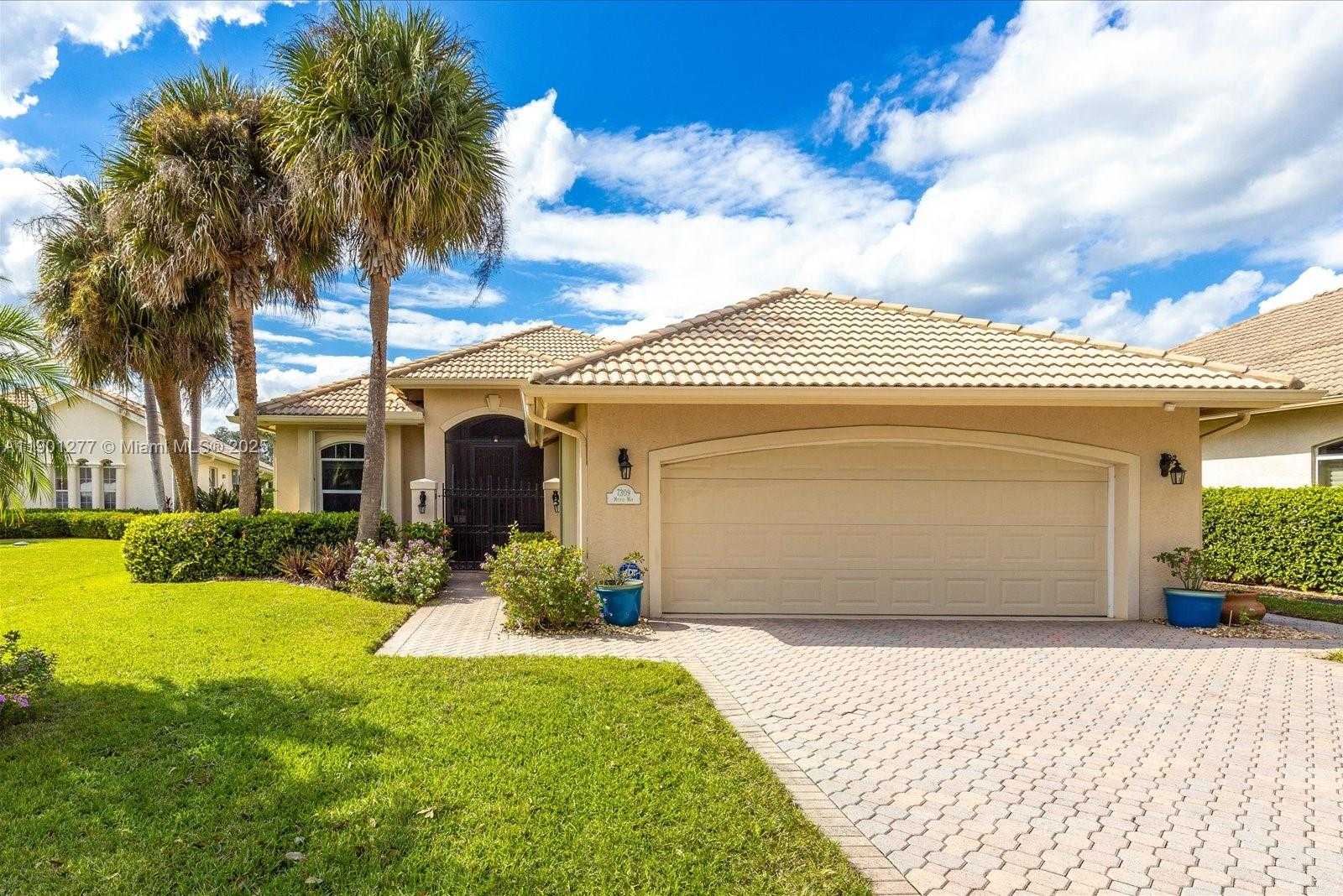 Small Image of 7309 MYSTIC WAY, Port St. Lucie Number 50
