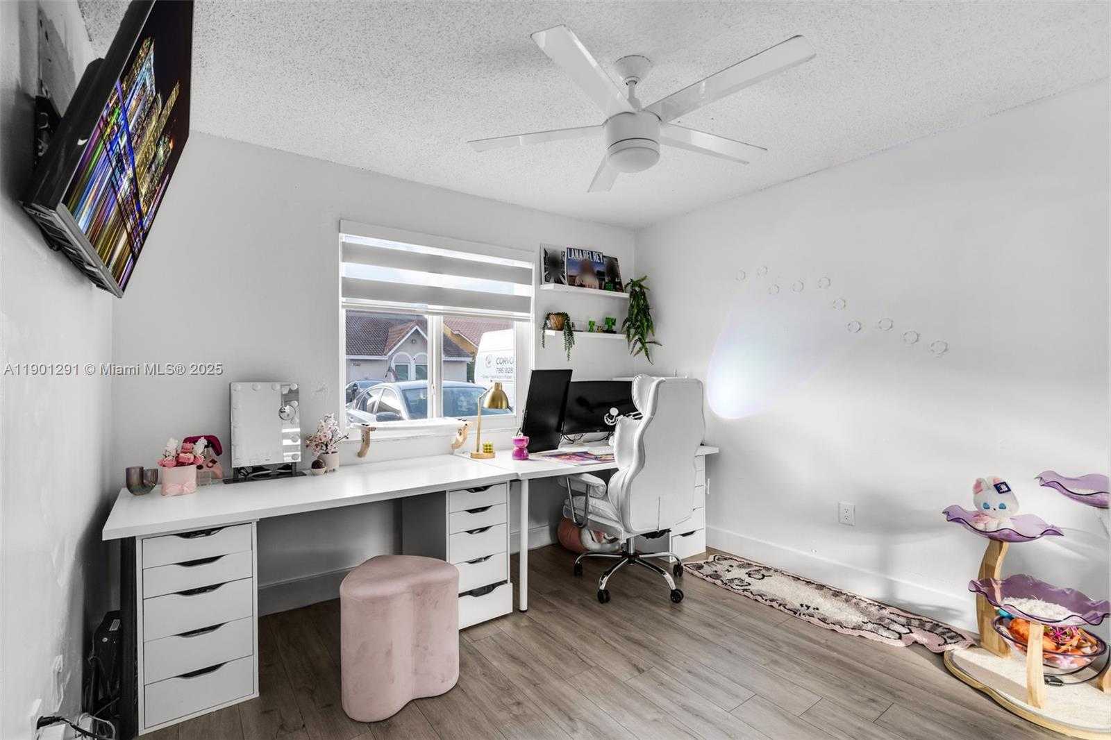 Small Image of 7531 WEST 29TH WAY, Hialeah Number 15