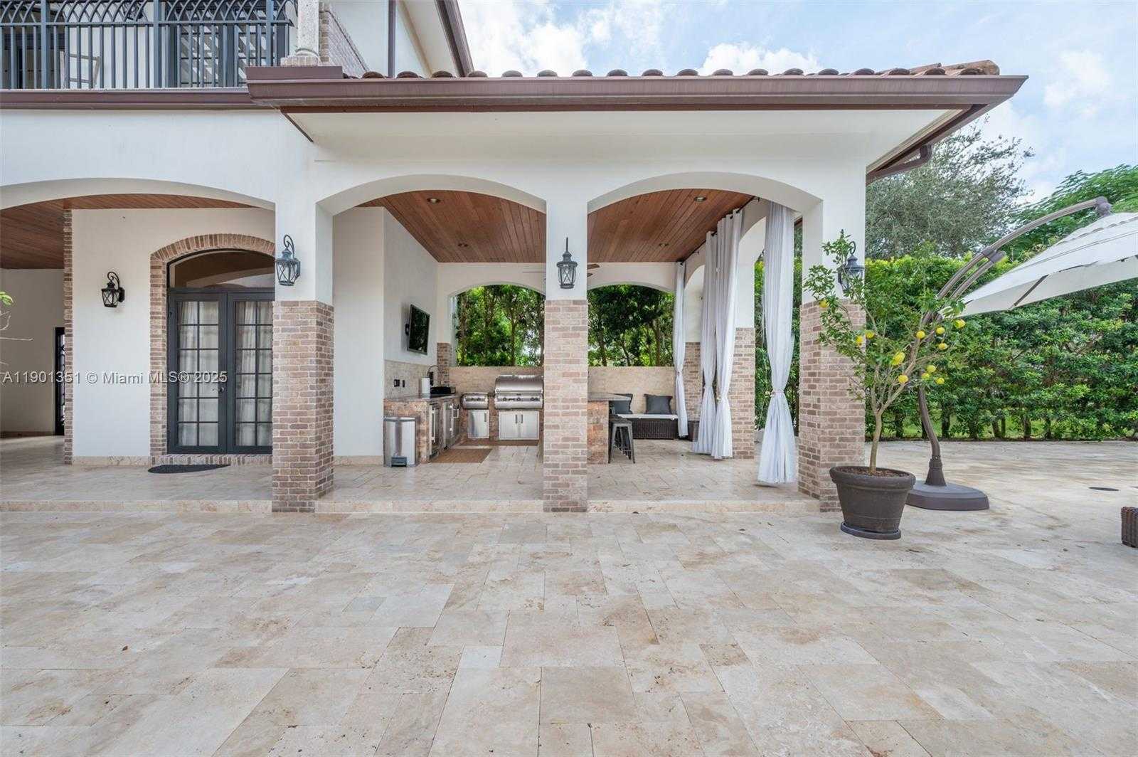 Small Image of 18951 SOUTH WEST 53RD ST, Southwest Ranches Number 11