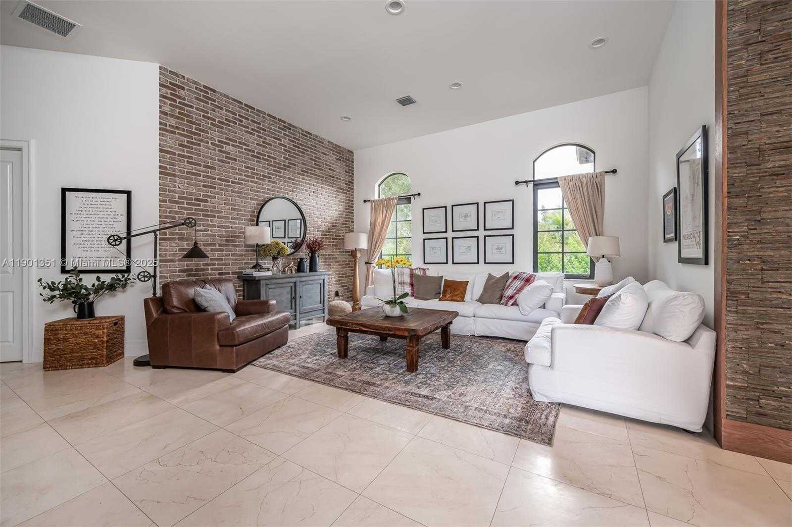 Small Image of 18951 SOUTH WEST 53RD ST, Southwest Ranches Number 27