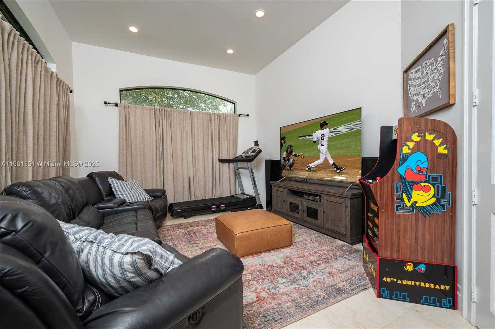 Small Image of 18951 SOUTH WEST 53RD ST, Southwest Ranches Number 31