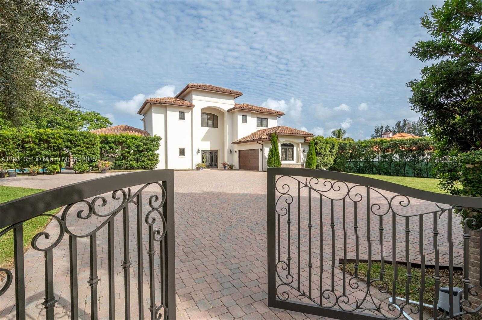 Small Image of 18951 SOUTH WEST 53RD ST, Southwest Ranches Number 4