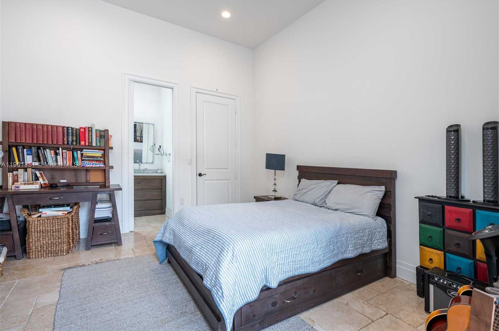 Small Image of 18951 SOUTH WEST 53RD ST, Southwest Ranches Number 48