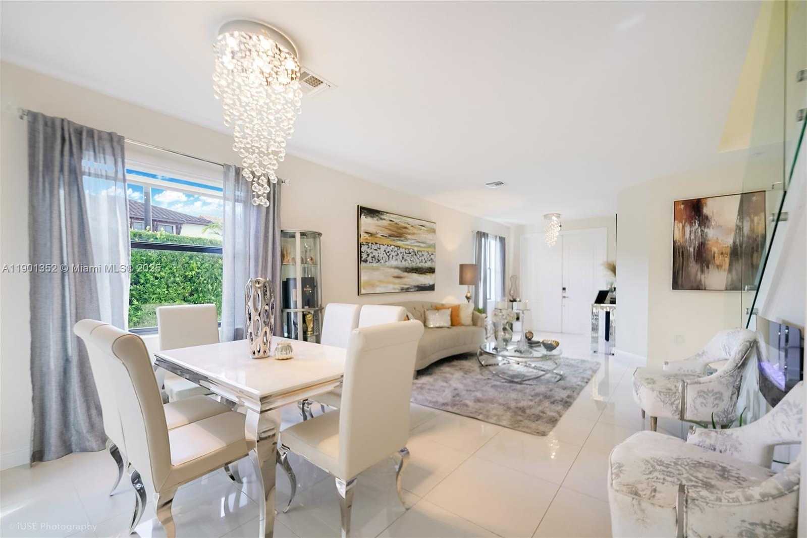 Small Image of 8723 NORTH WEST 102ND PL, Doral Number 5