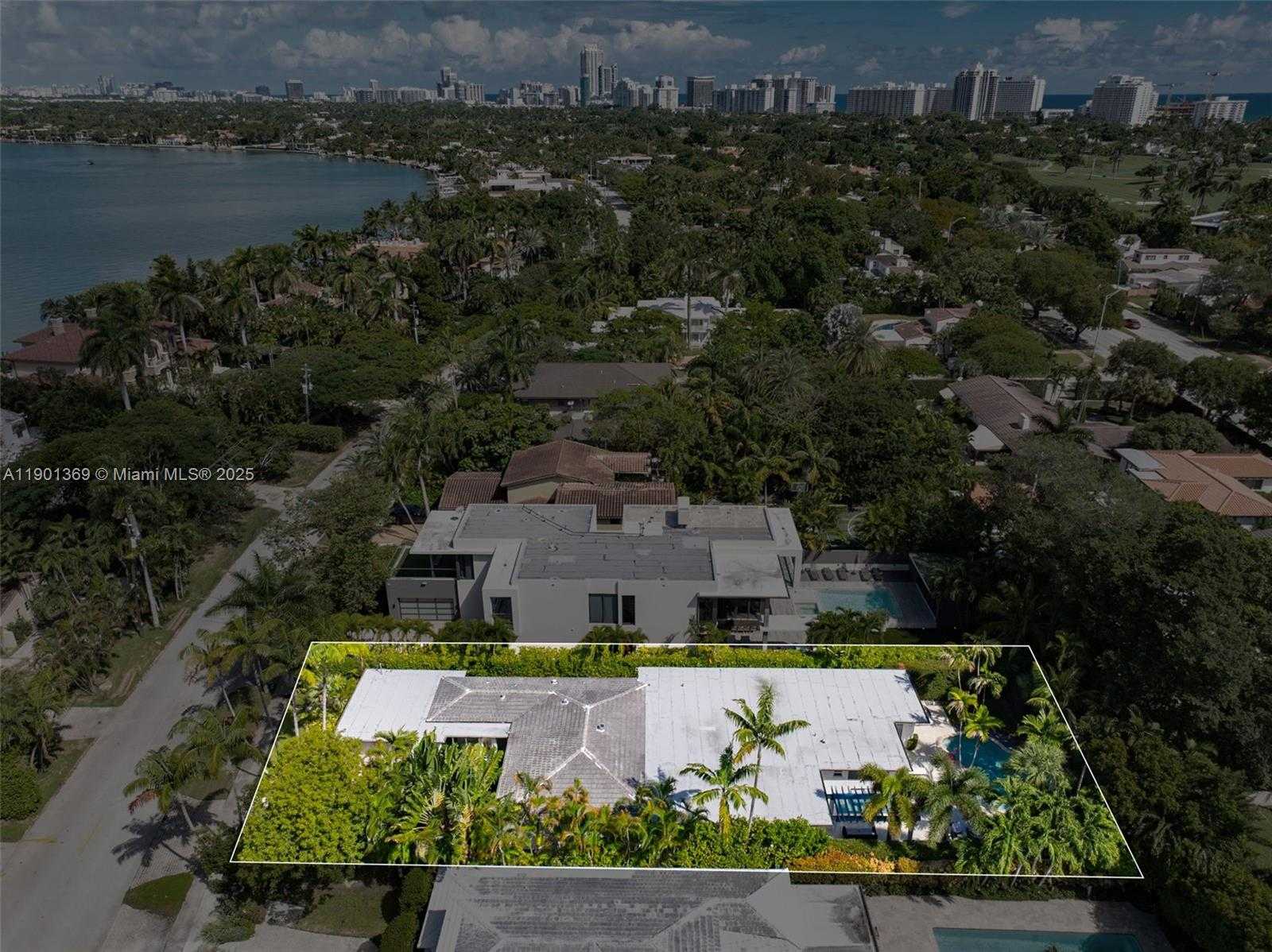 Small Image of 5055 NORTH BAY RD, Miami Beach Number 27