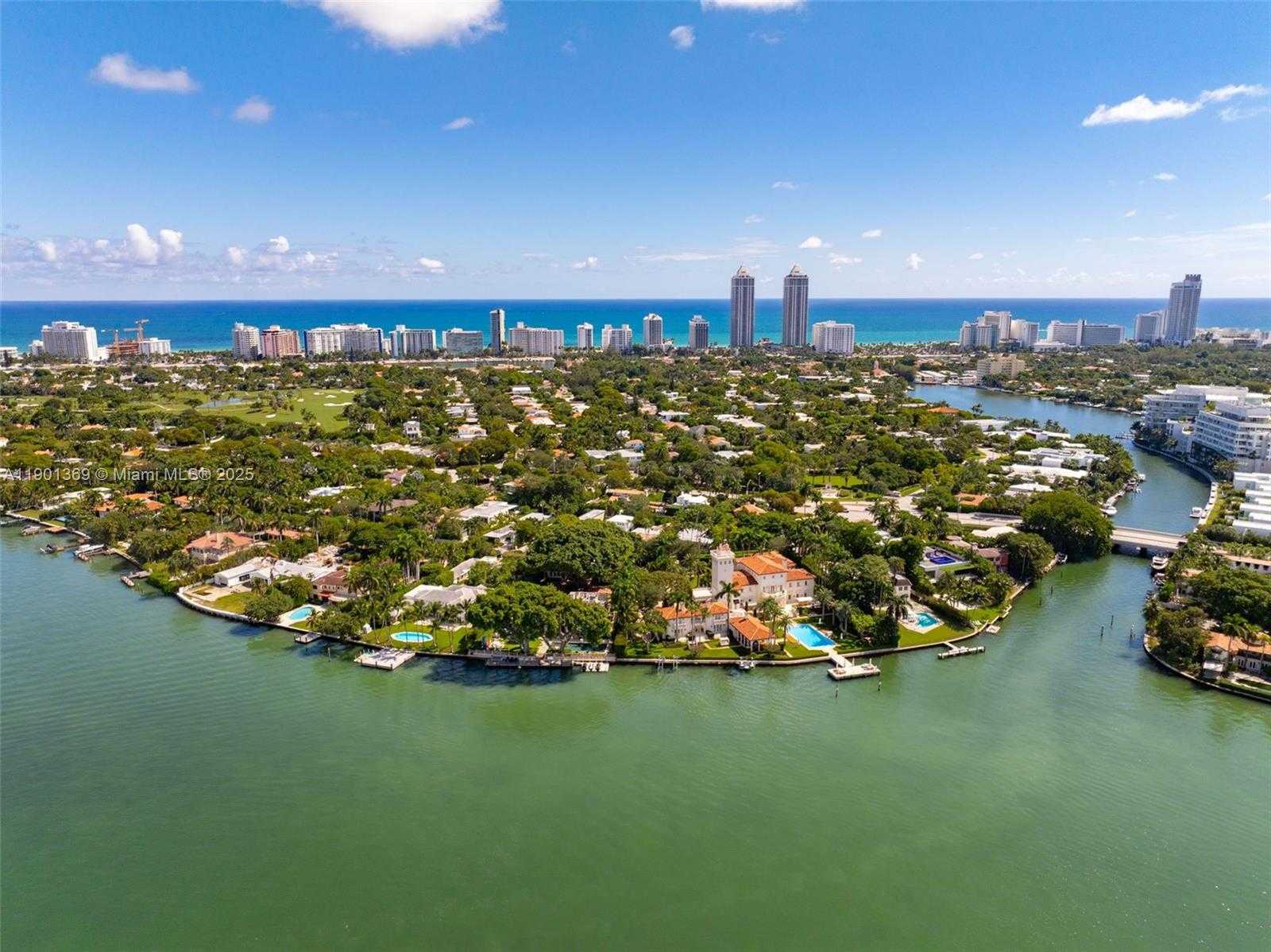 Small Image of 5055 NORTH BAY RD, Miami Beach Number 30