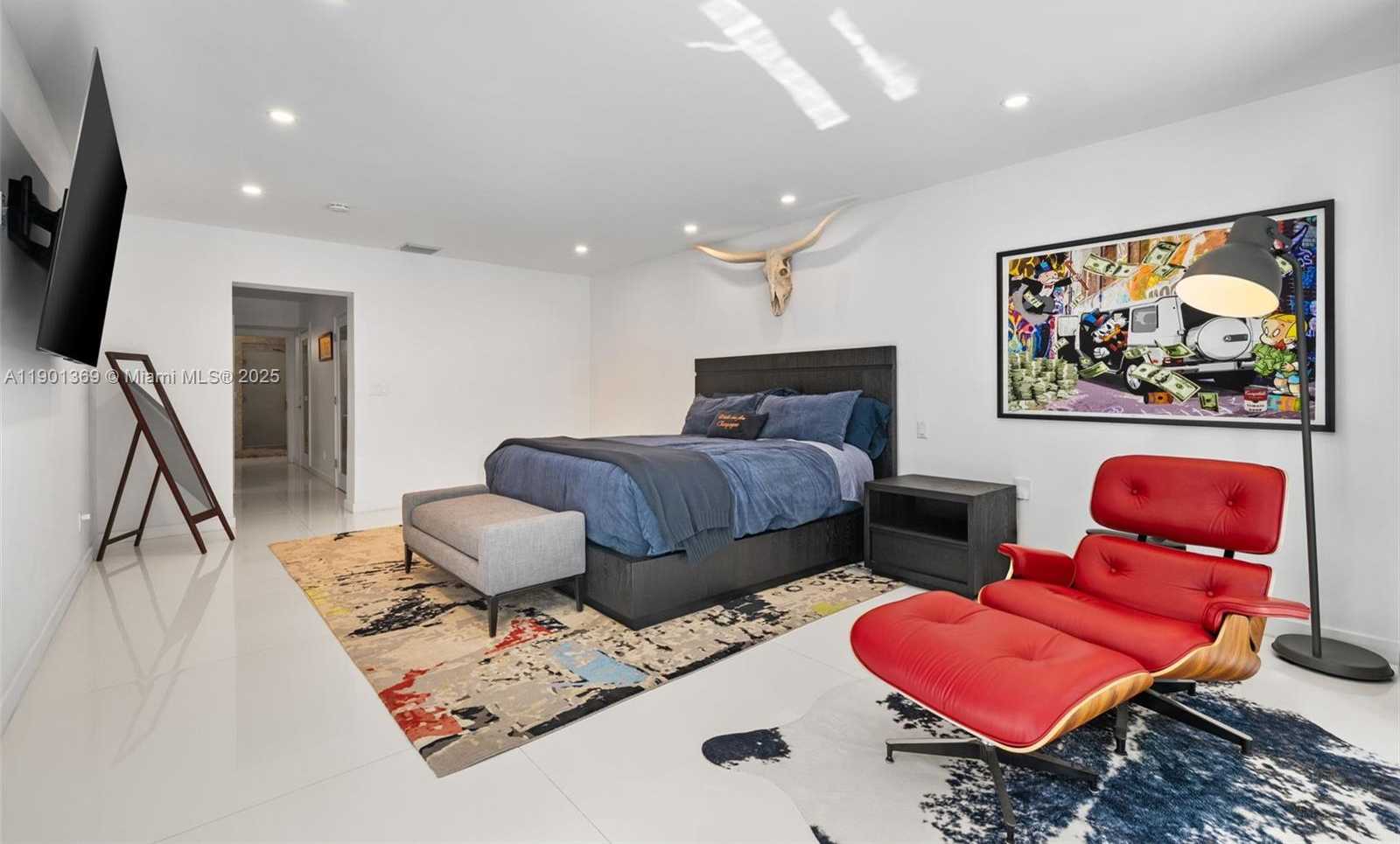 Small Image of 5055 NORTH BAY RD, Miami Beach Number 7