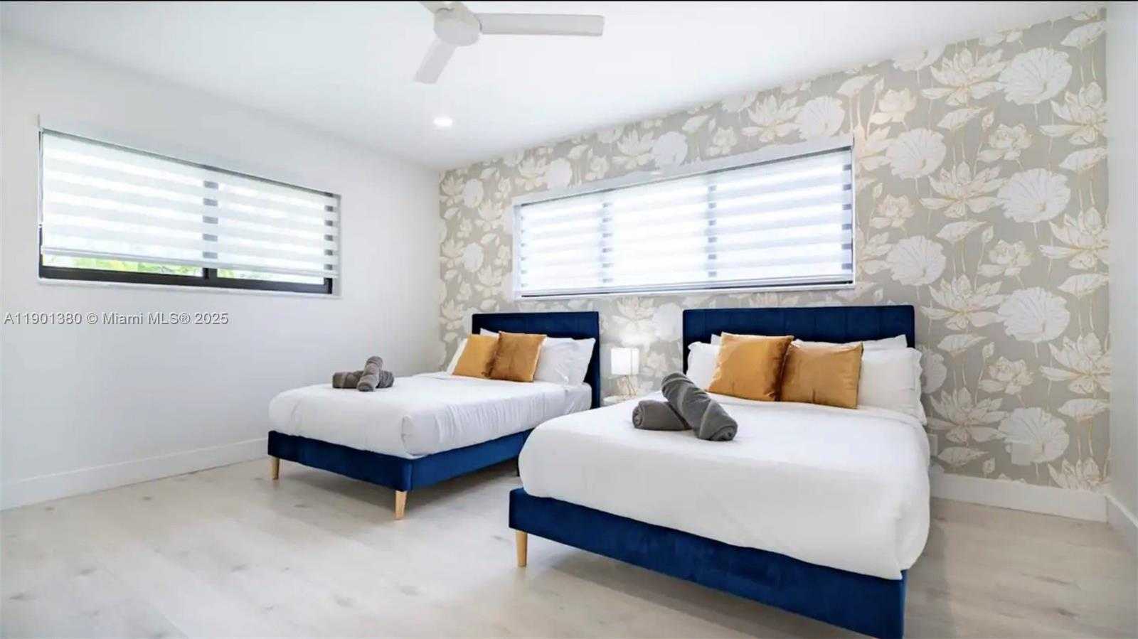 Small Image of 1141 NORTH NORTHLAKE DR, Hollywood Number 10