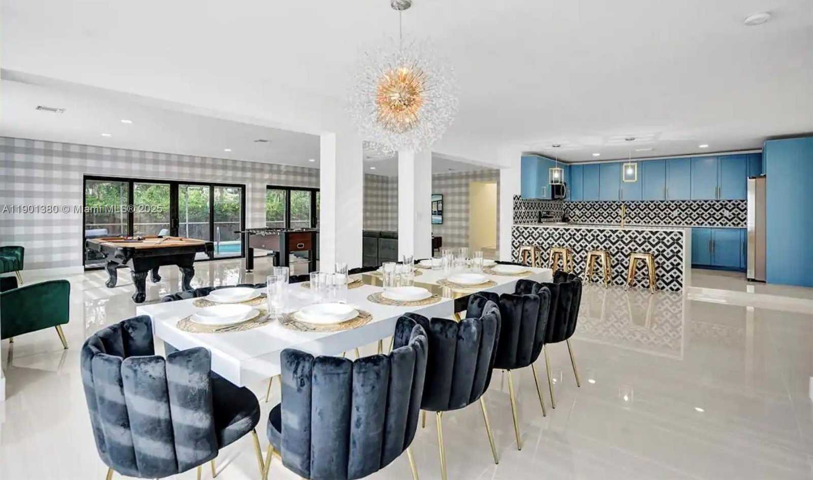 Small Image of 1141 NORTH NORTHLAKE DR, Hollywood Number 5