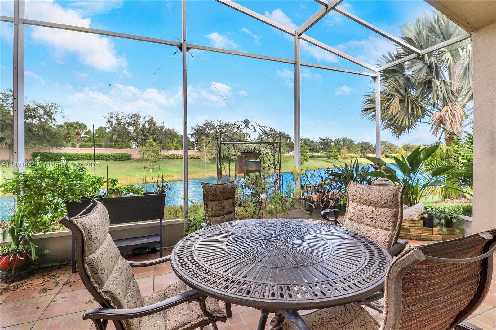 Small Image of 330 NORTH WEST SHOREVIEW DR, Saint Lucie West Number 33