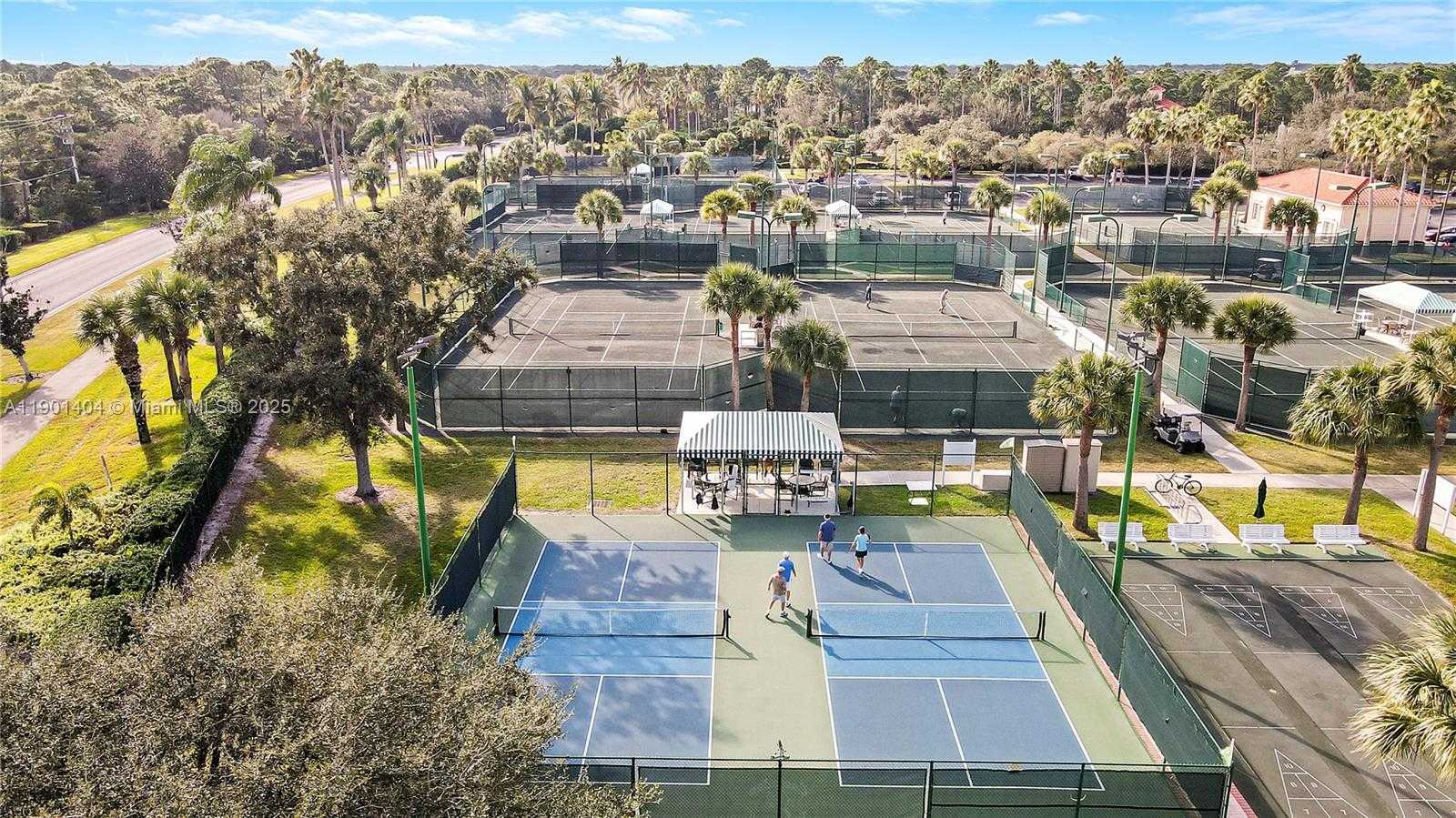 Small Image of 330 NORTH WEST SHOREVIEW DR, Saint Lucie West Number 51