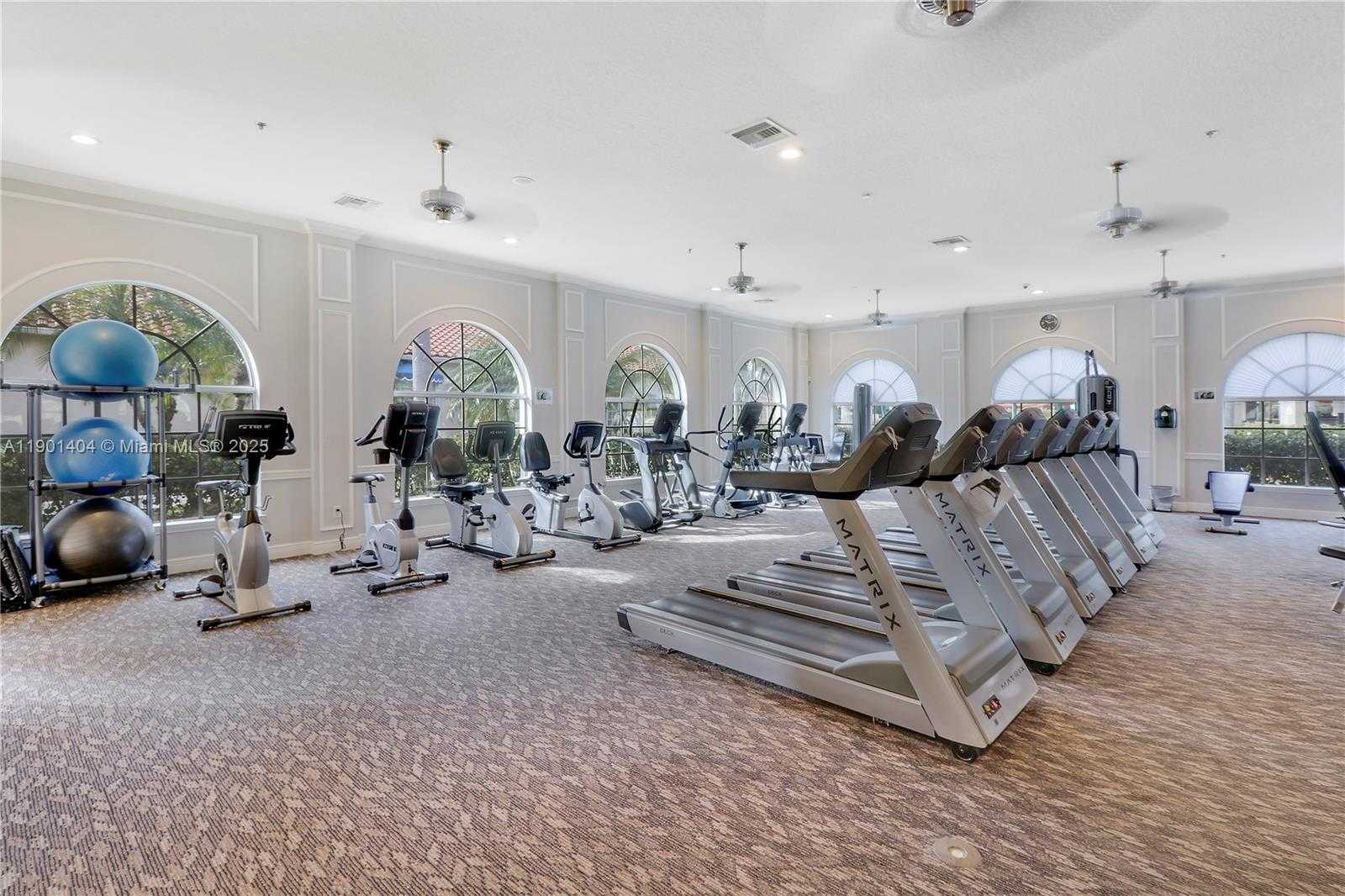 Small Image of 330 NORTH WEST SHOREVIEW DR, Saint Lucie West Number 57