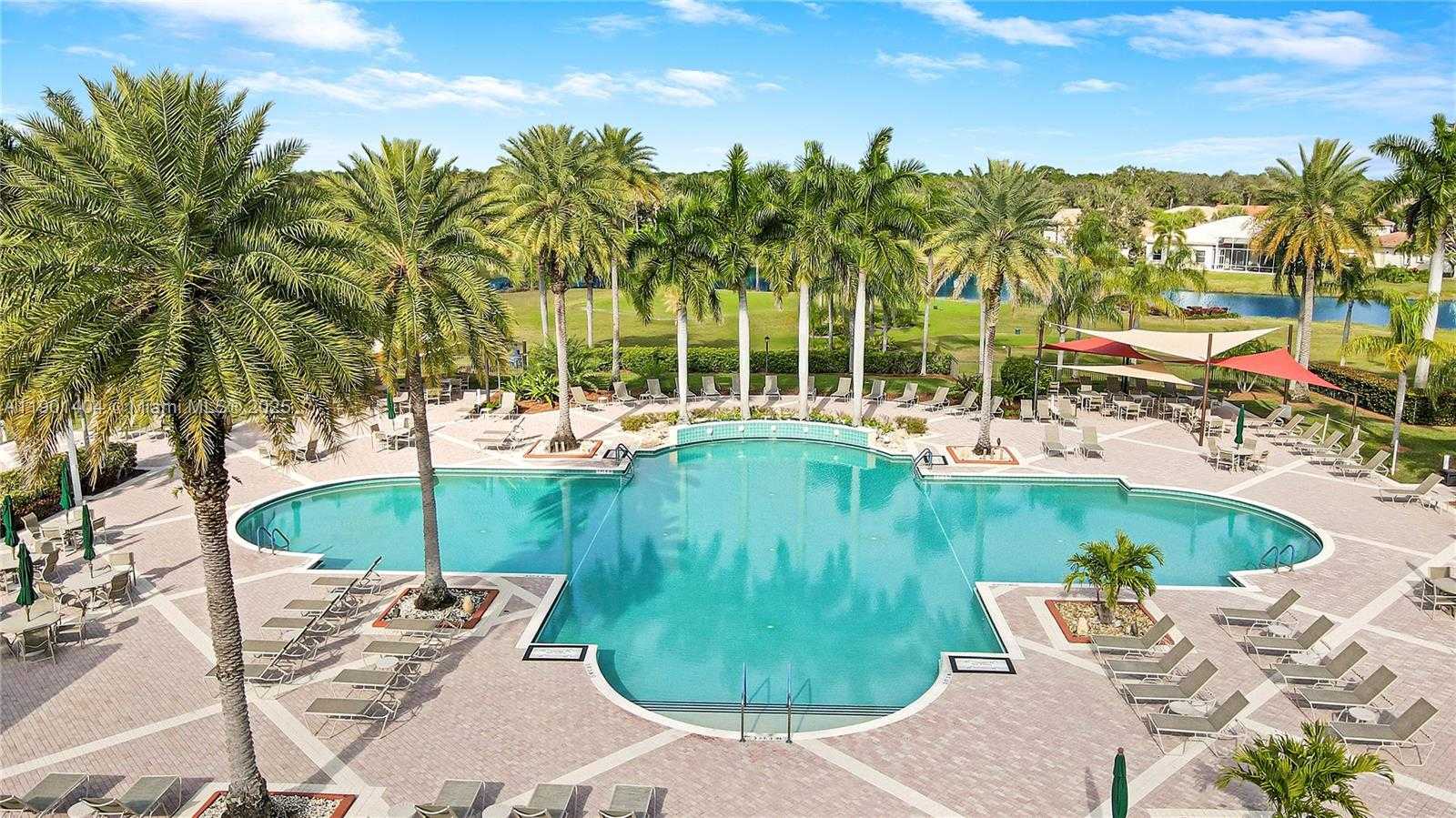 Small Image of 330 NORTH WEST SHOREVIEW DR, Saint Lucie West Number 61