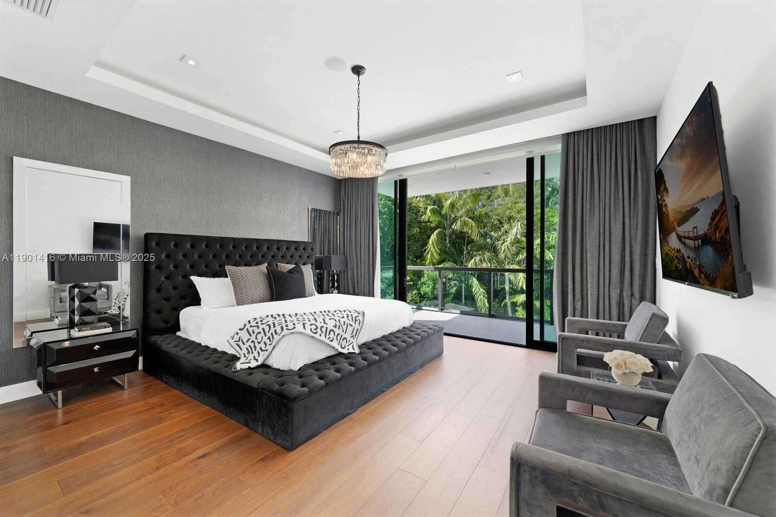 Small Image of 4520 NORTH MERIDIAN AVE, Miami Beach Number 14