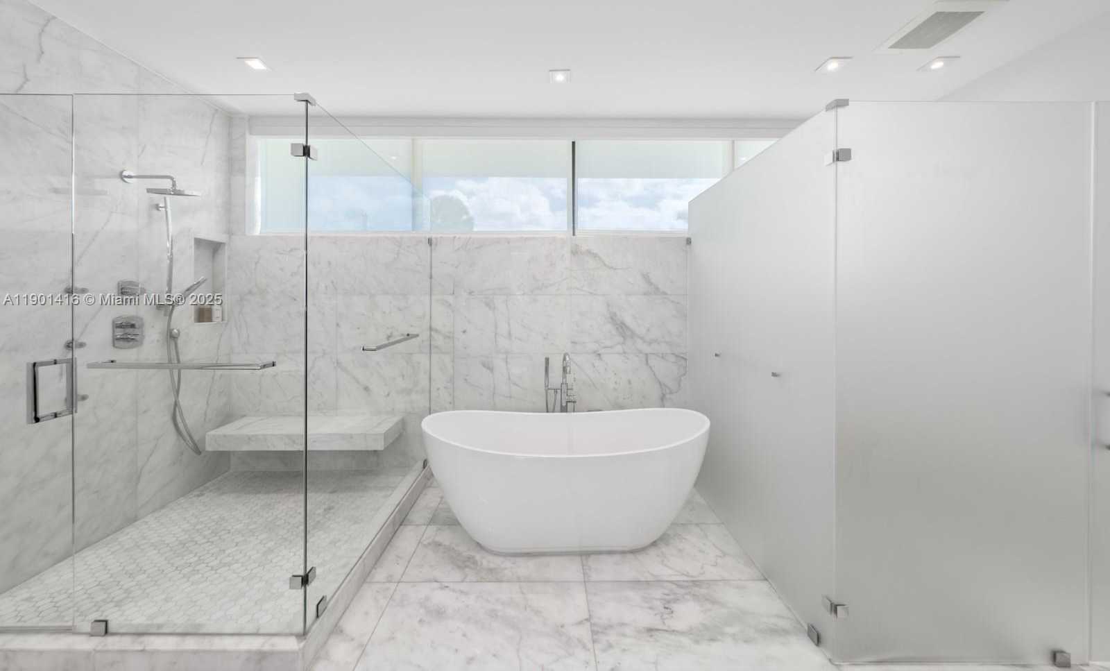 Small Image of 4520 NORTH MERIDIAN AVE, Miami Beach Number 16