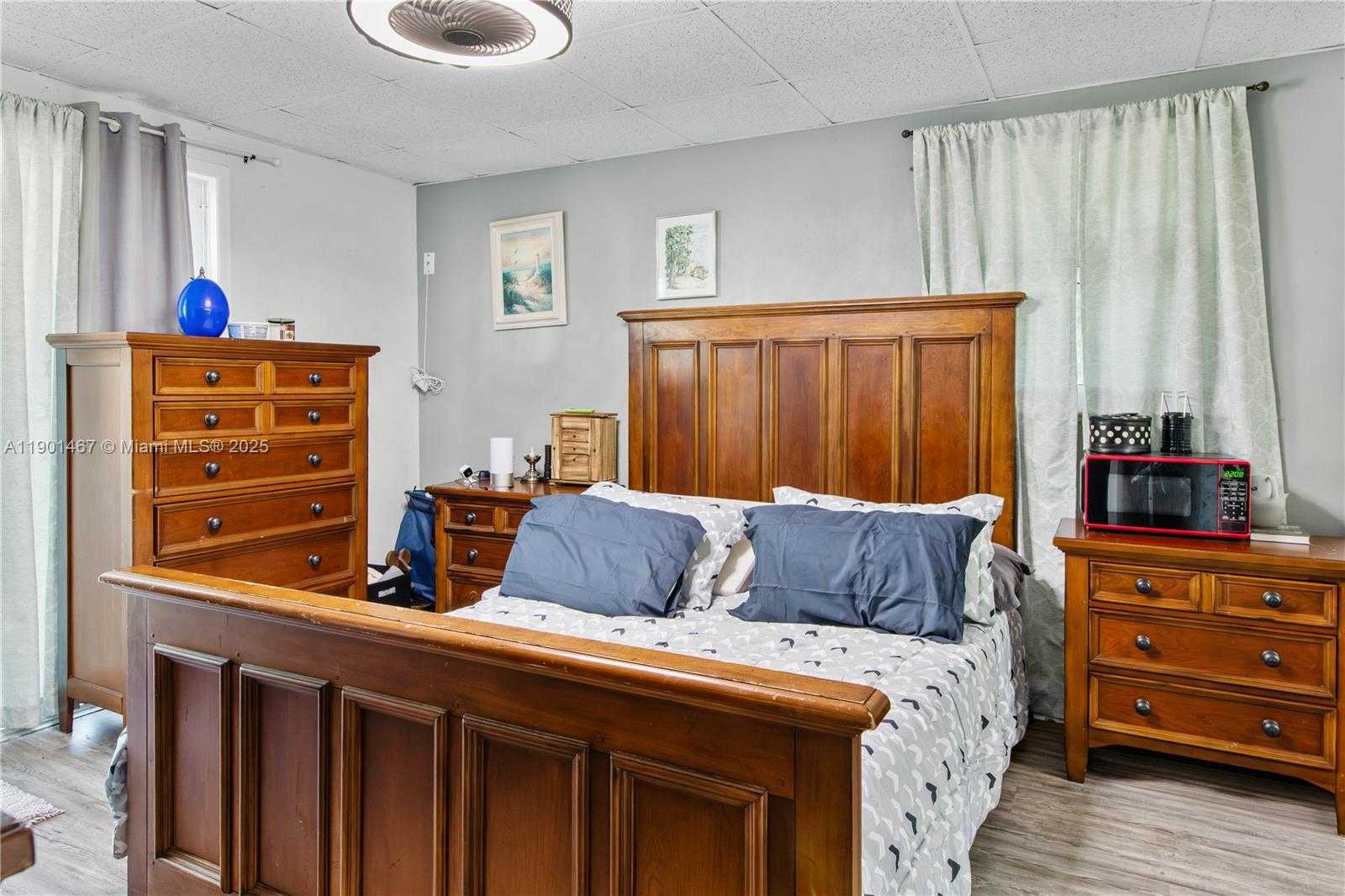 Imagen de Pequeño Objeto