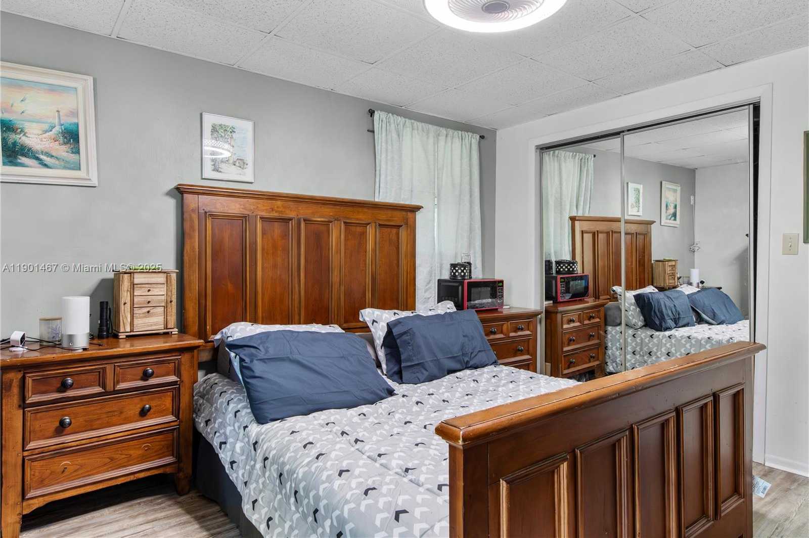 Imagen de Pequeño Objeto