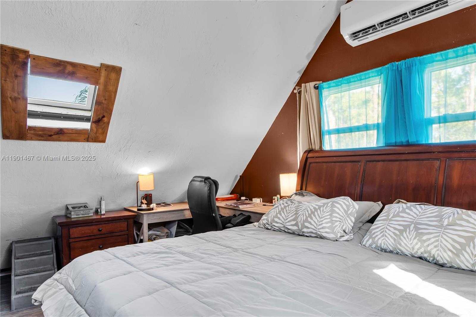 Imagen de Pequeño Objeto