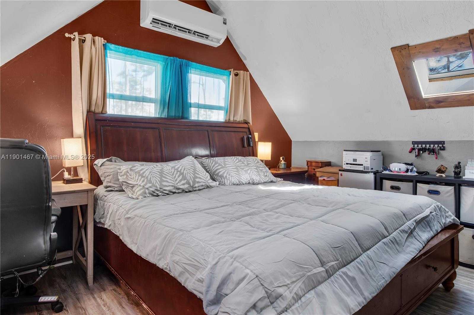 Imagen de Pequeño Objeto