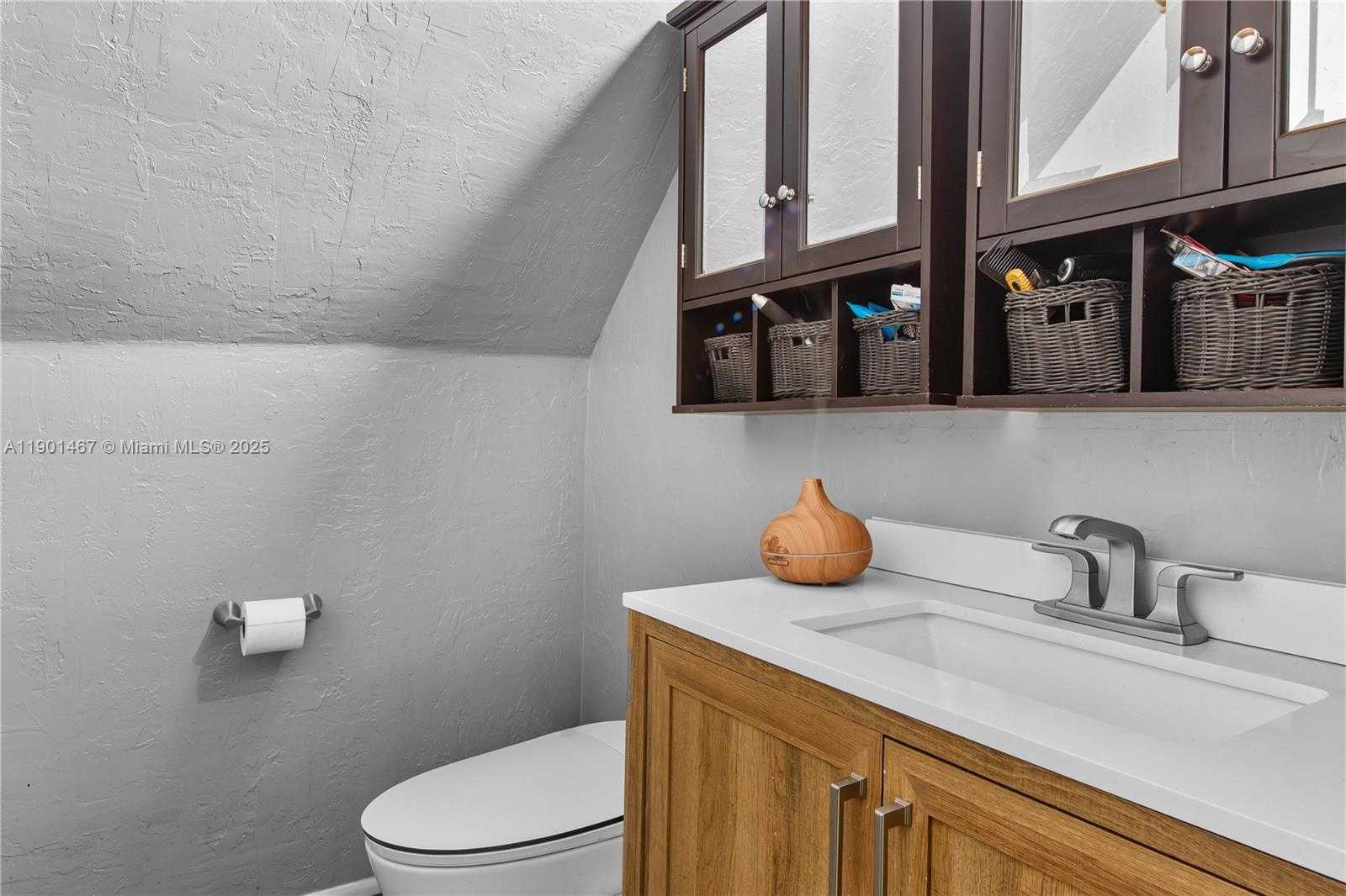 Imagen de Pequeño Objeto