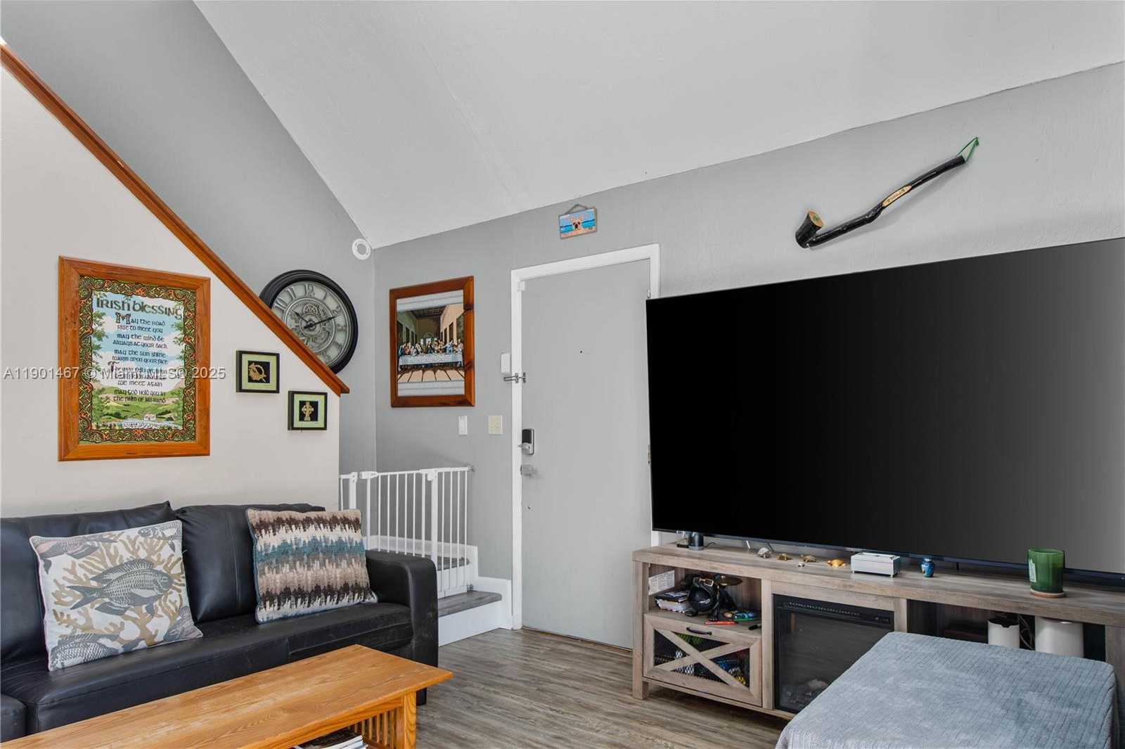 Imagen de Pequeño Objeto