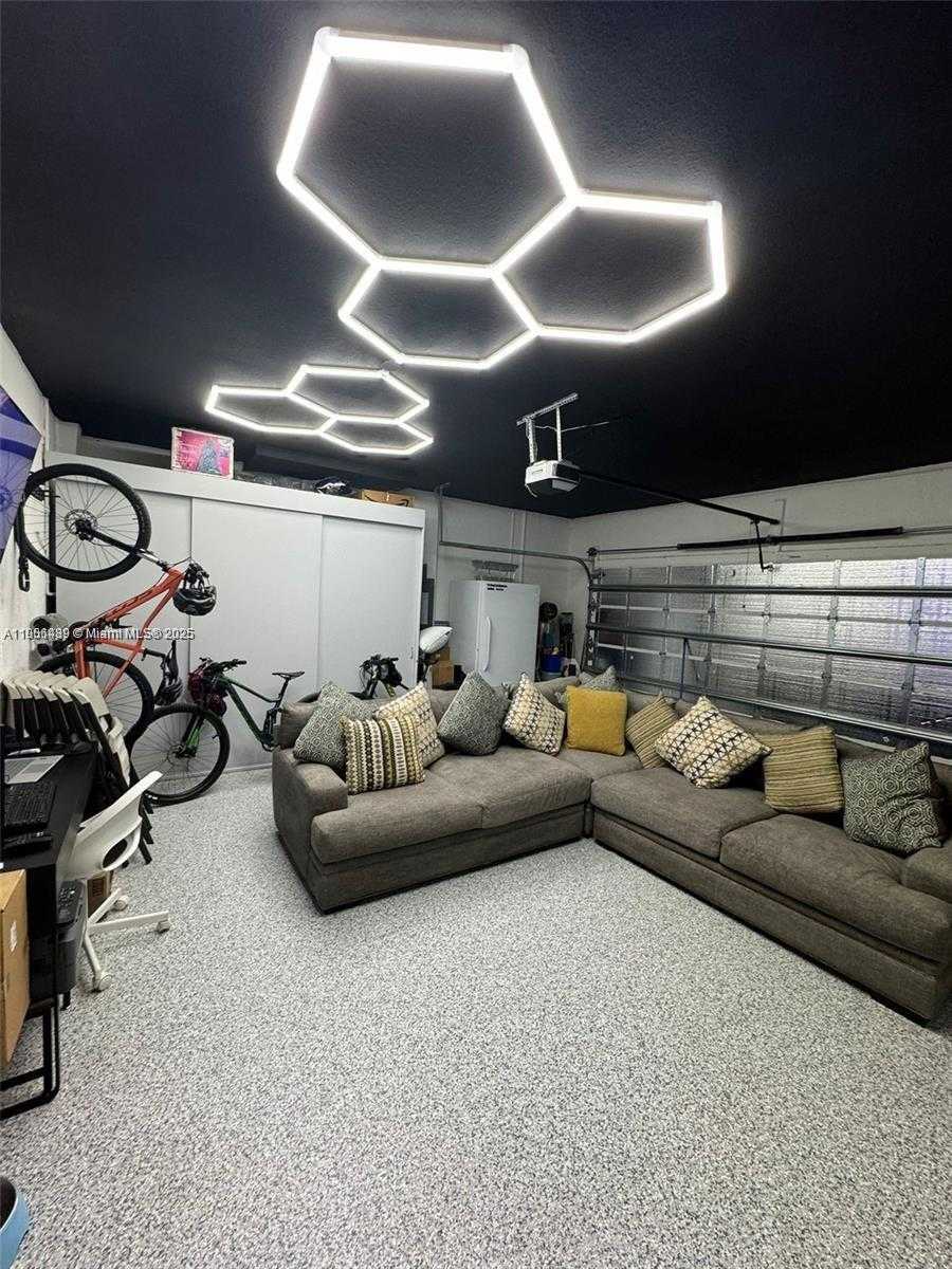 Small Image of 11910 SOUTH WEST 243RD ST, Homestead Number 6