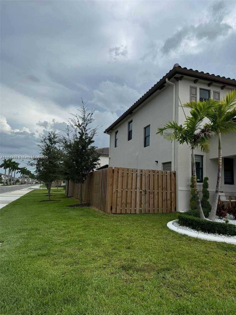 Small Image of 11910 SOUTH WEST 243RD ST, Homestead Number 8