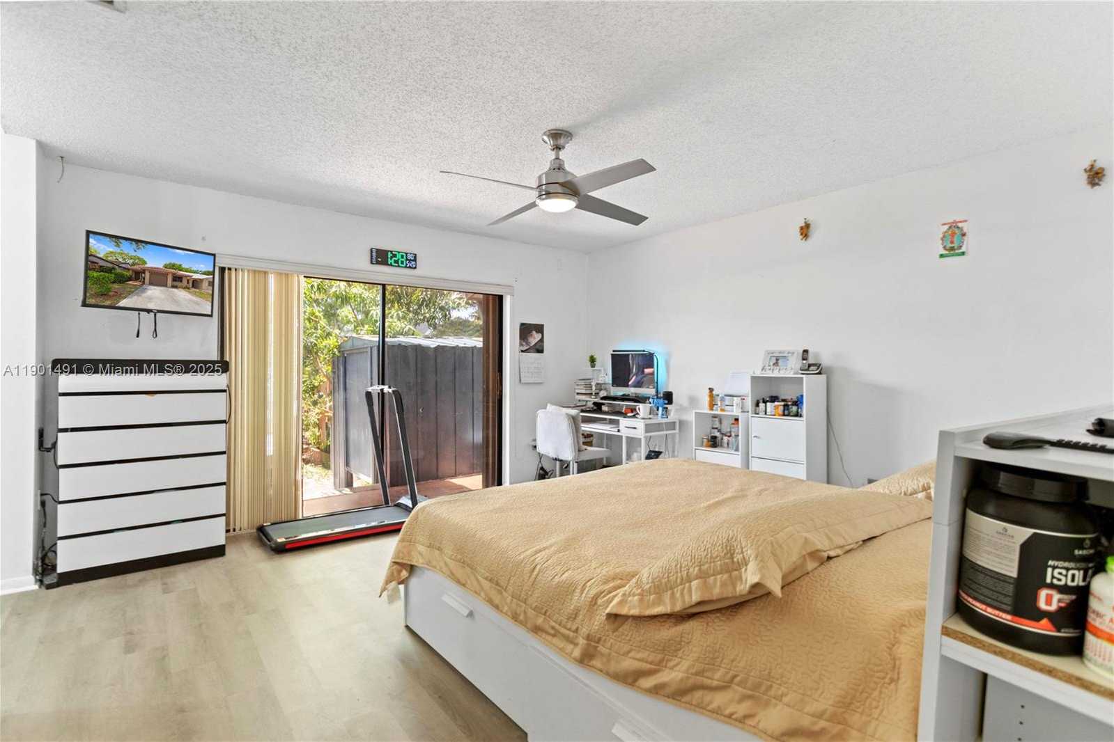 Small Image of 17320 NORTH WEST 66TH PL, Hialeah Number 20