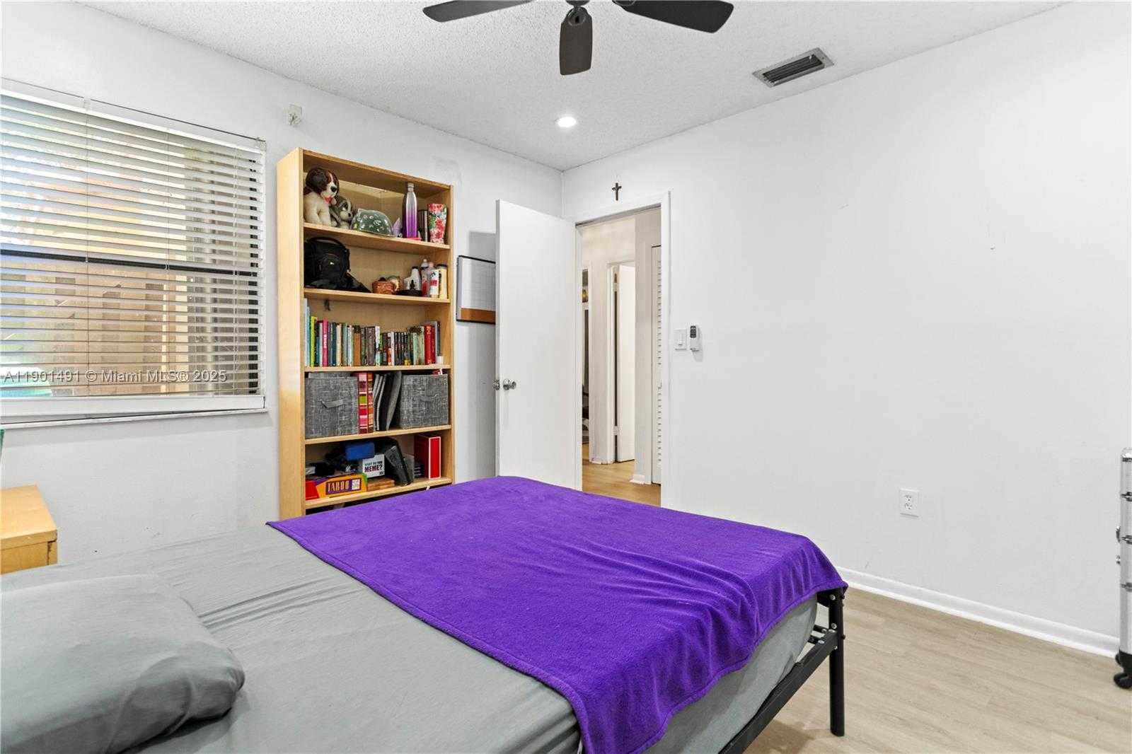 Small Image of 17320 NORTH WEST 66TH PL, Hialeah Number 26