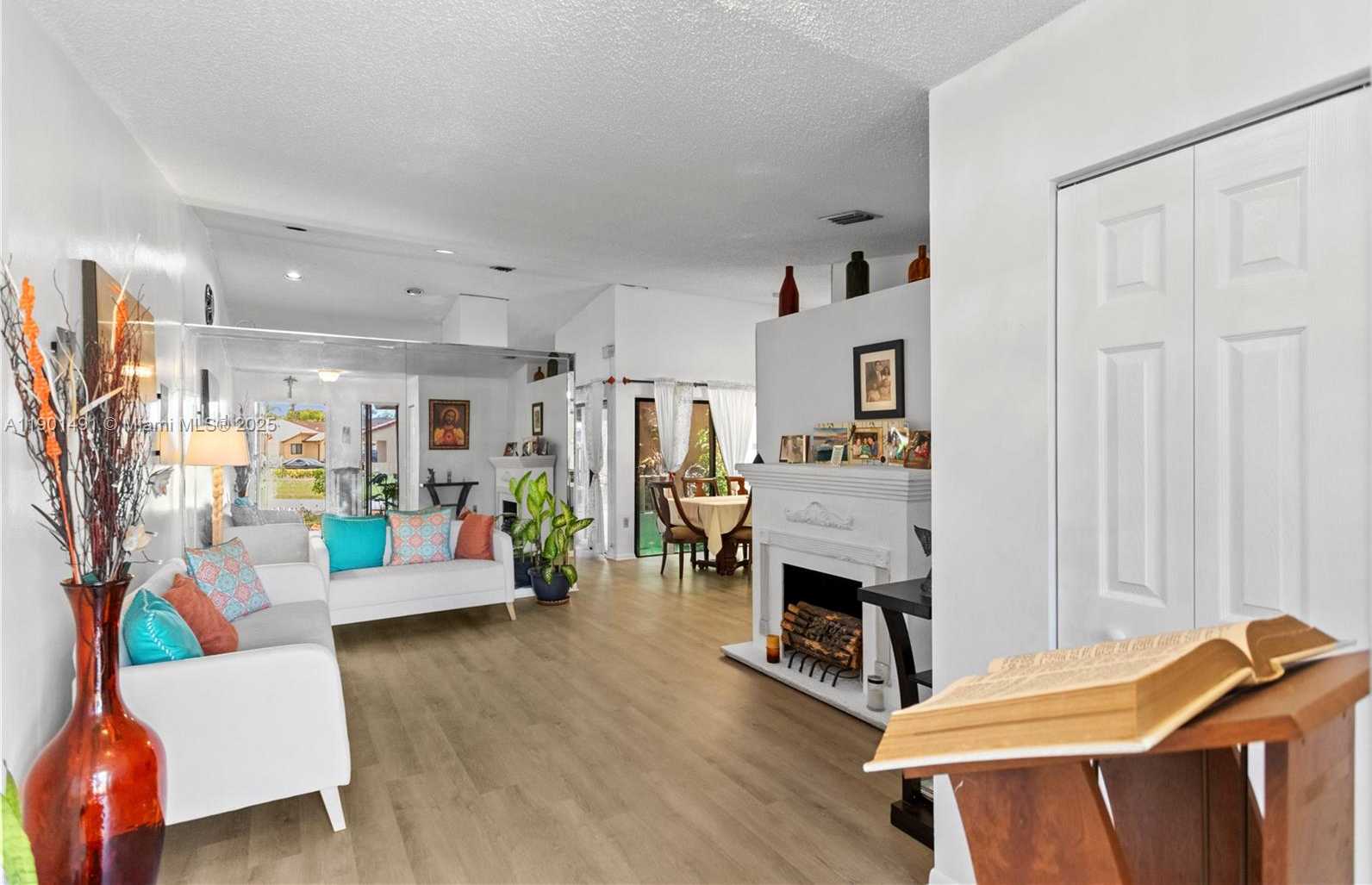 Small Image of 17320 NORTH WEST 66TH PL, Hialeah Number 44