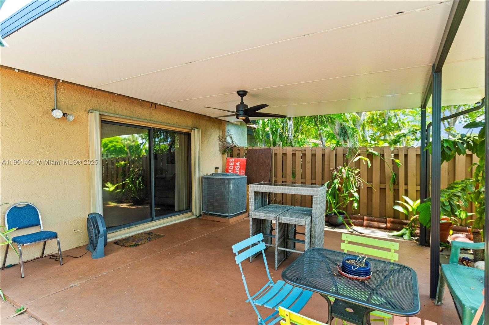 Small Image of 17320 NORTH WEST 66TH PL, Hialeah Number 46